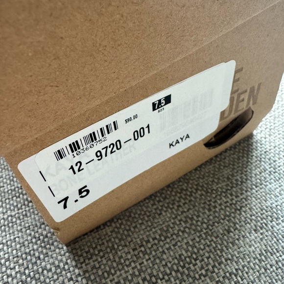 Steve Madden Kaya Leather Slides - Picture 6 of 6